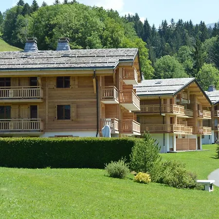 Vvf Mont-blanc 假日公园 *