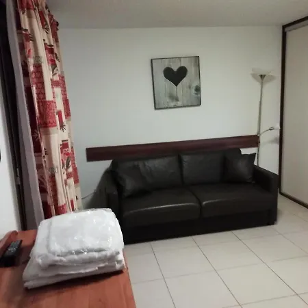 Vvf Mont-blanc 假日公园