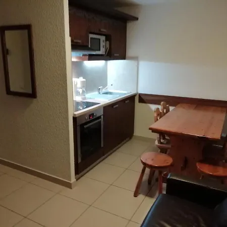 Vvf Mont-blanc 假日公园 *