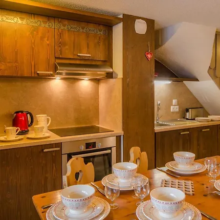 Vvf Mont-blanc 假日公园 *